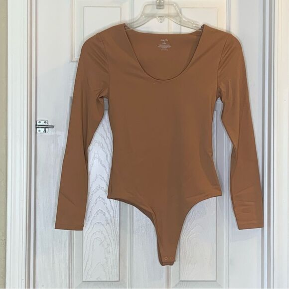 Nuuds Women's Scoop Neck Bodysuit Size Medium - Picture 1 of 7